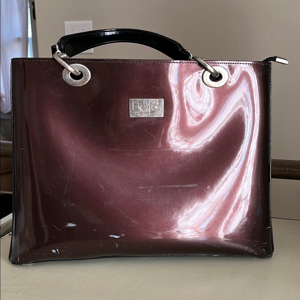 Beijo Brown Tote Bag with Structured Design and Elegant Hardware